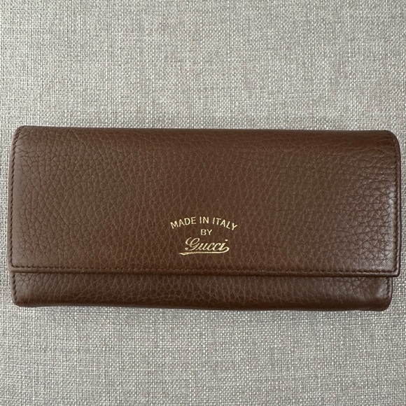 Beautiful Gucci wallet - Picture 1 of 16